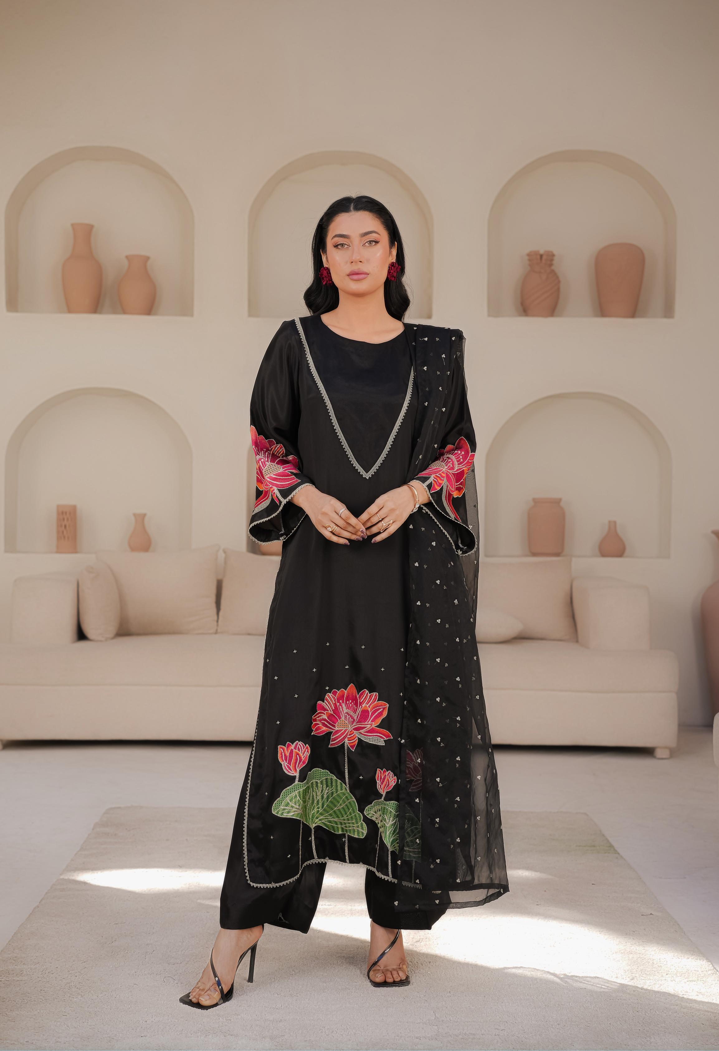 Black Embroidered - EF0010