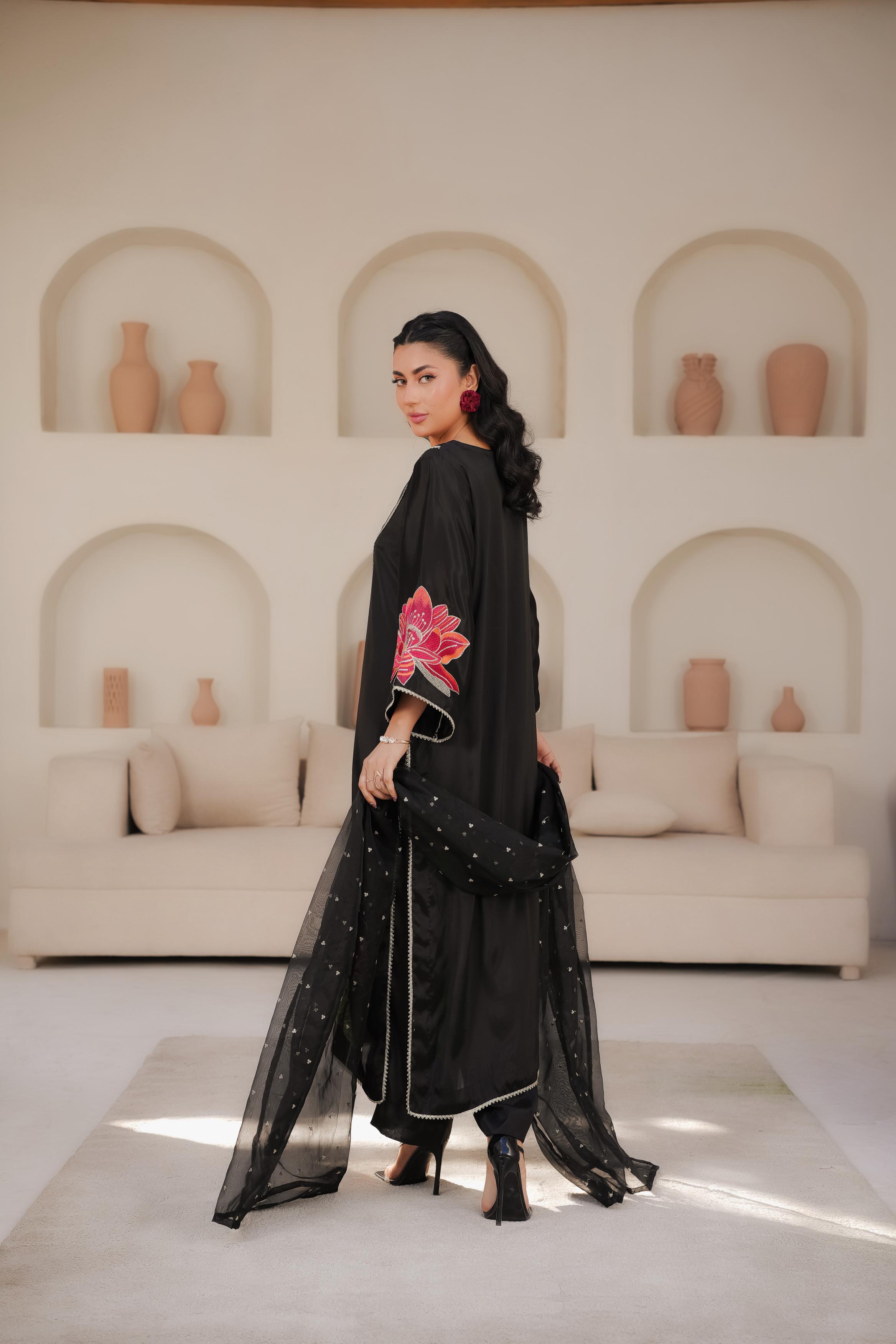 Black Embroidered - EF0010